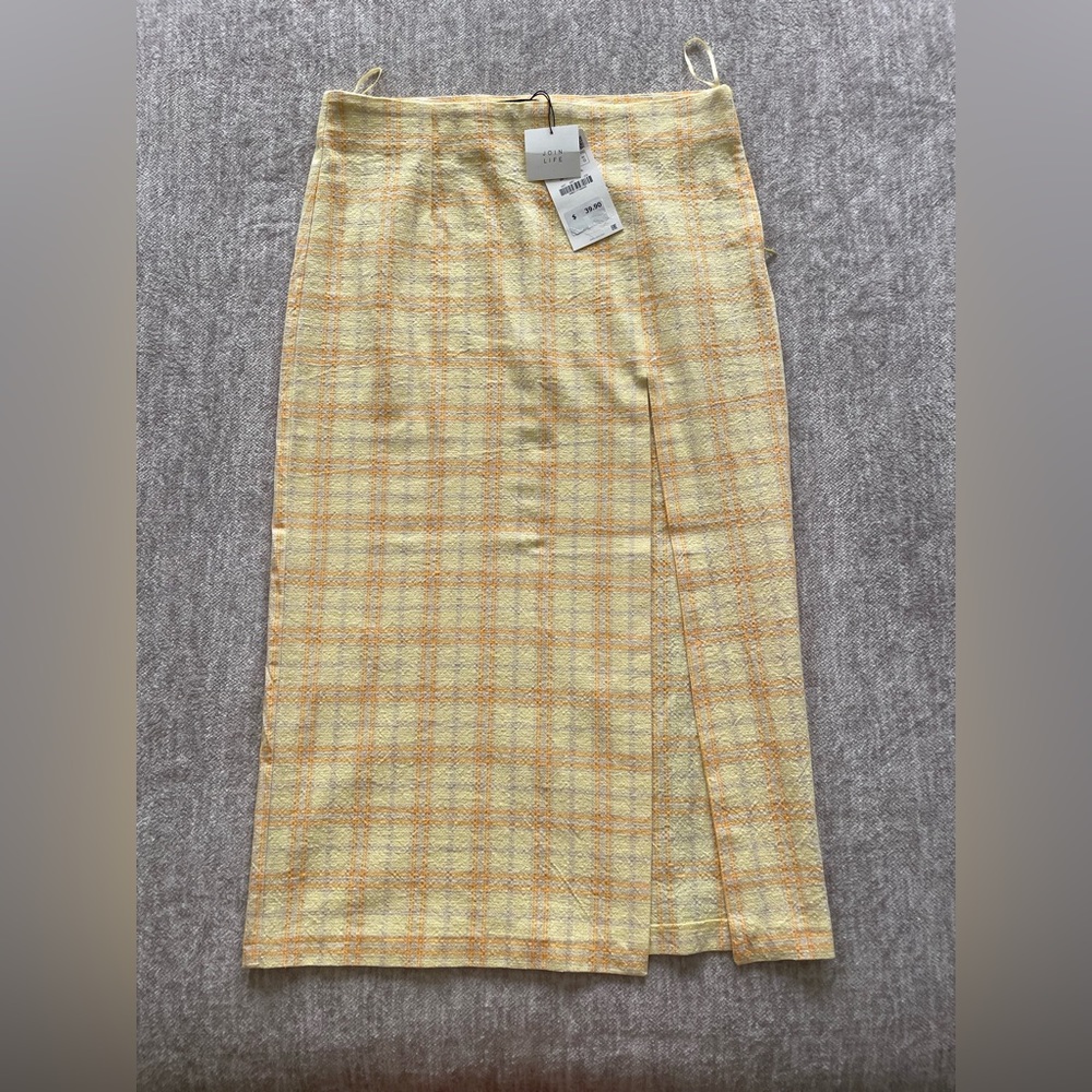 Zara women’s L Gingham yellow midi skirt
